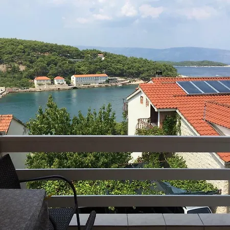 Seaview Racic Apartman Jelsa